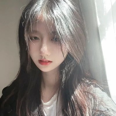 沼泽深处的女孩